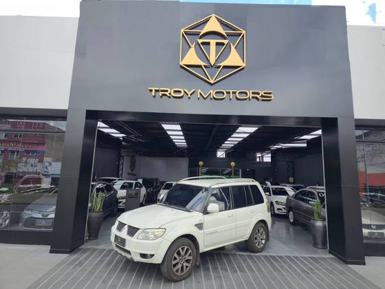 MITSUBISHI PAJERO TR4 2.0 4X2 16V 140CV FLEX 4P AUTOMÁTICO